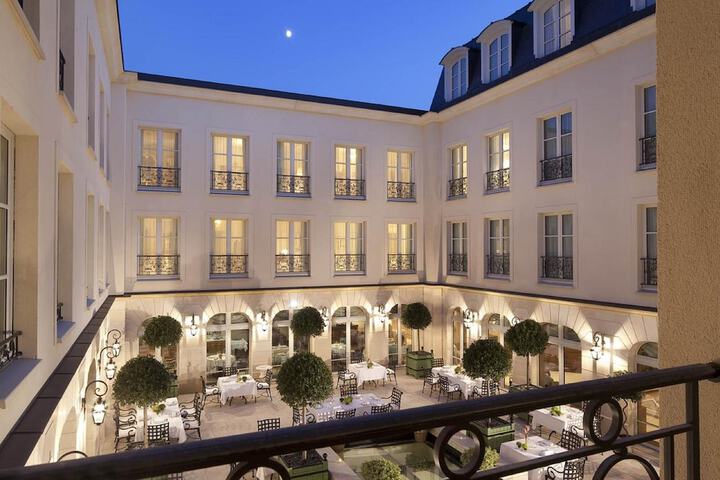 Hotel Exterior 54 of 60