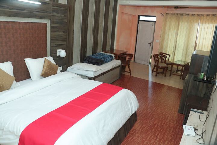 Room 5 of 15