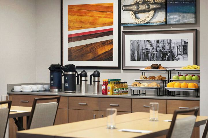 Breakfast/Coffee Service 46 of 60