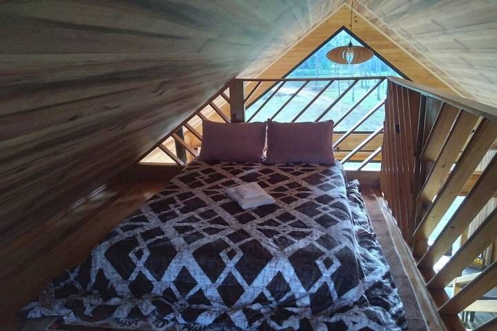 Room 2 of 75
