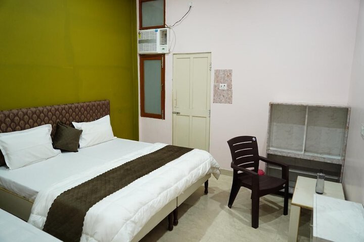 Room 2 of 14