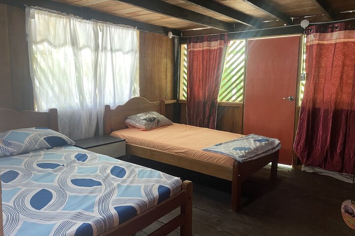 Room 2 of 7