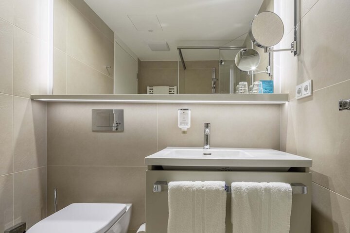 Clean Restrooms