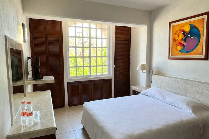 Room 3 of 15