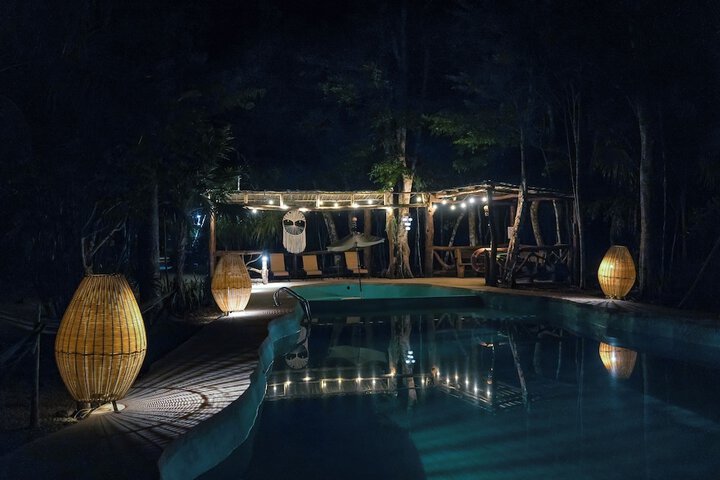 Pool 63 of 103