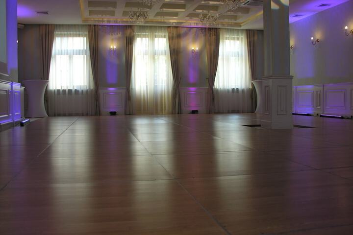Ballroom/Hall 57 of 85