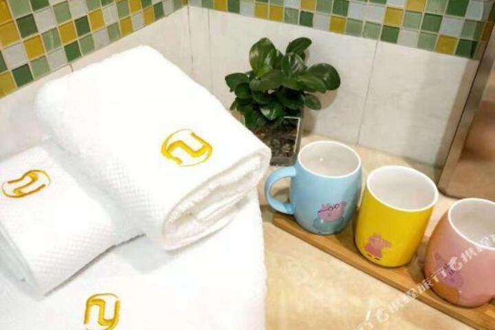 Hongyuan Hotel (Ningbo Railway Station)