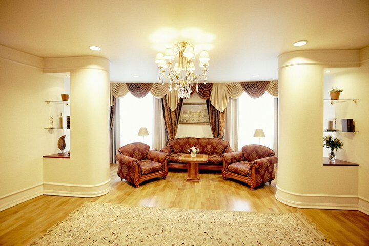 Room 8 of 40