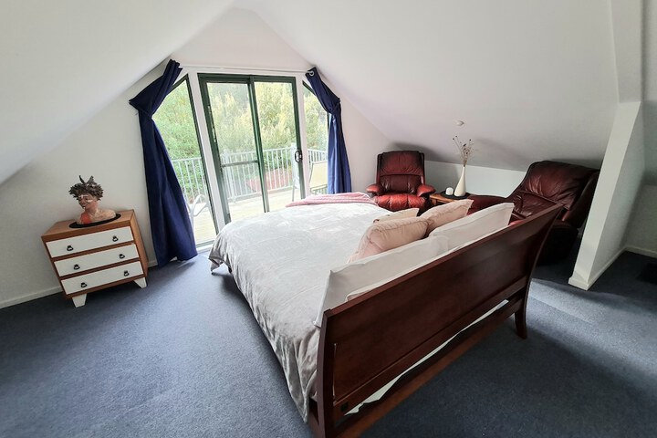 Room 2 of 59