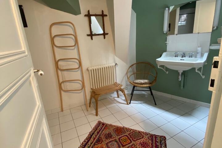 Room 43 of 67