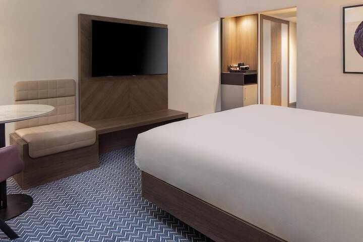 Room 48 of 158