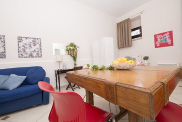 Room 26 of 61