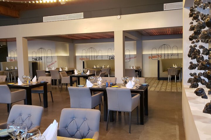 Dining 86 of 155