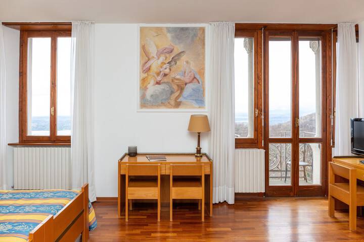 Room 29 of 72