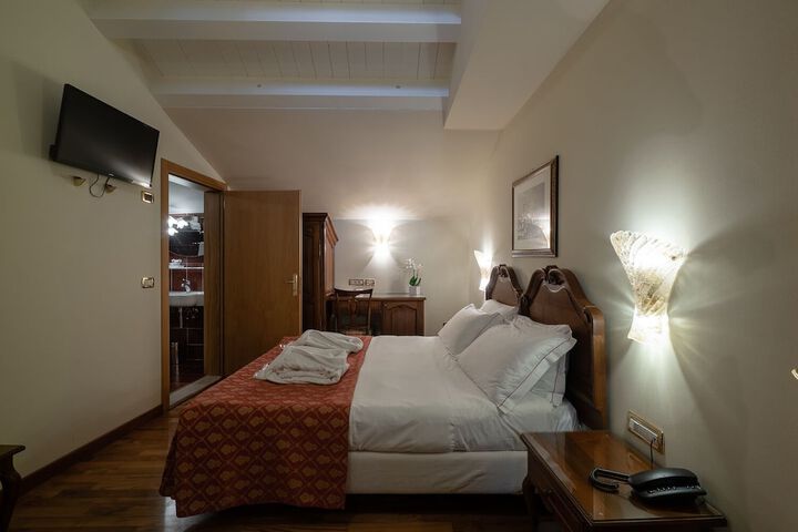 Room 21 of 73