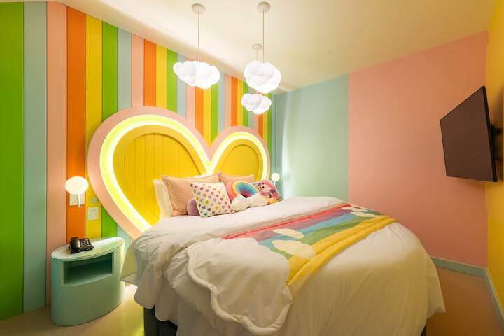 Room 36 of 75