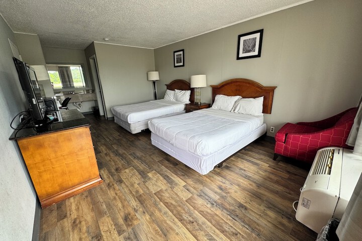 Room 2 of 7
