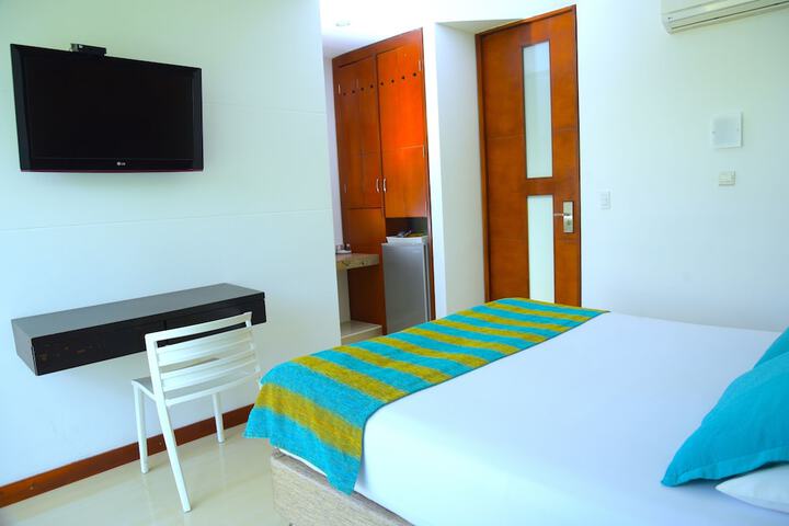 Room 13 of 43