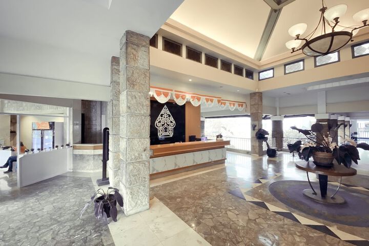 Hotel Interior 3 of 28