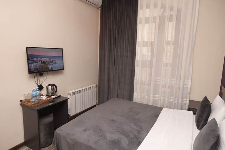Room 15 of 65