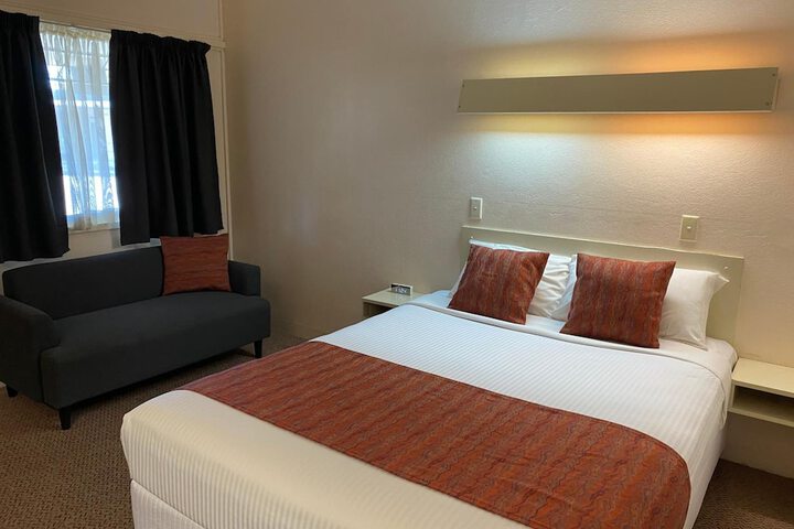 Room 14 of 34
