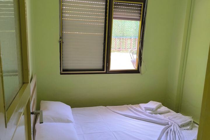 Room 20 of 63