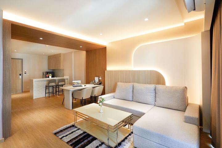 Room 32 of 64