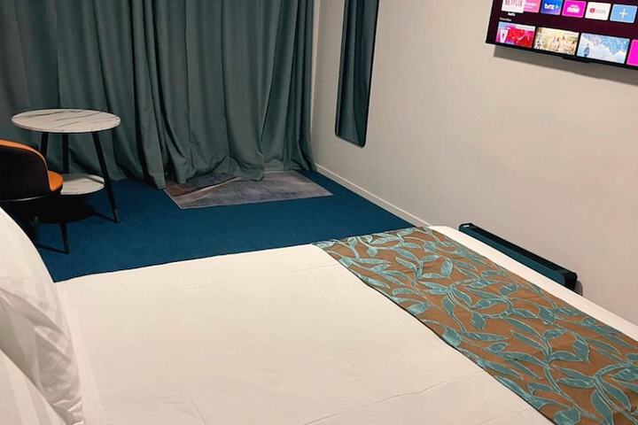 Room 14 of 26