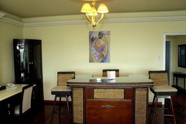 Room 35 of 66