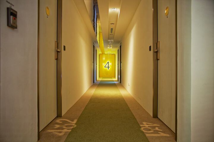 Ballroom/Hall 132 of 160