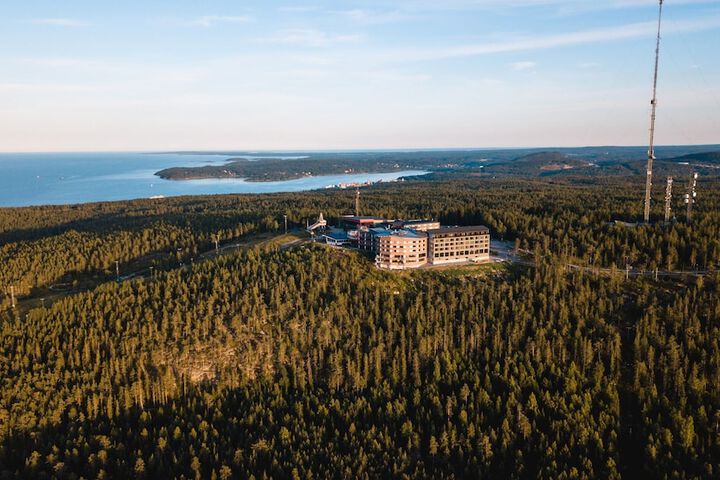 Hotel 75 of 76