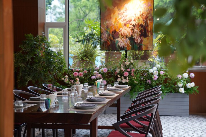 Dining 104 of 143
