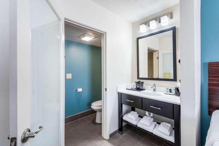 2 Double Beds (2 of 6)