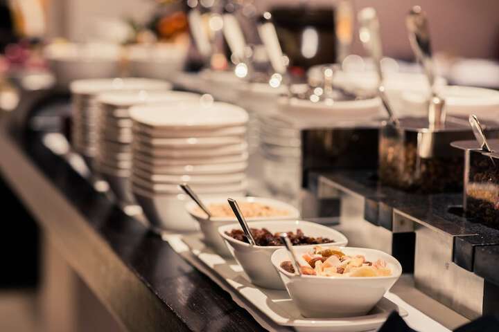 Dining 42 of 60