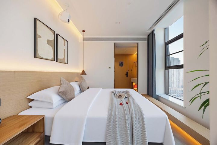 Room 11 of 54