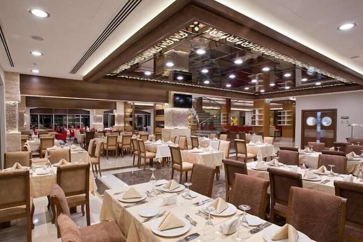 Dining Photos
