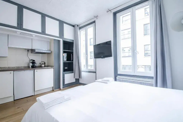 Room 7 of 15
