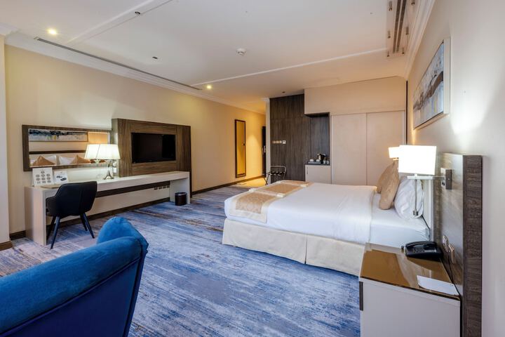 Room 16 of 69
