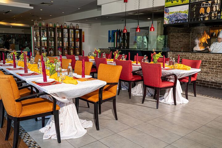Dining 98 of 135