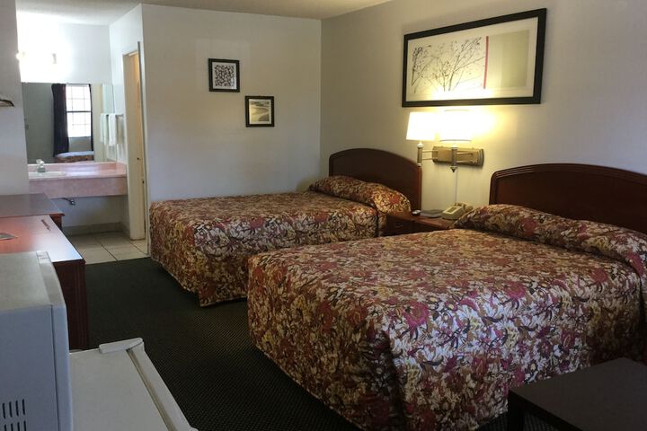 Room 3 of 20