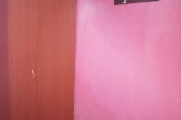 Room 17 of 33