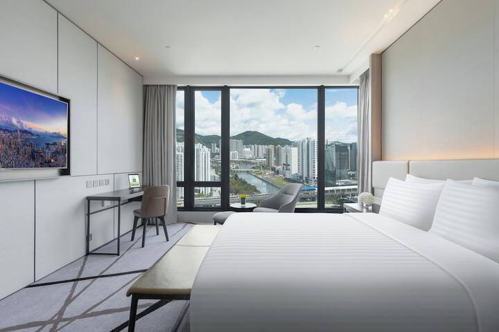 Room 14 of 44