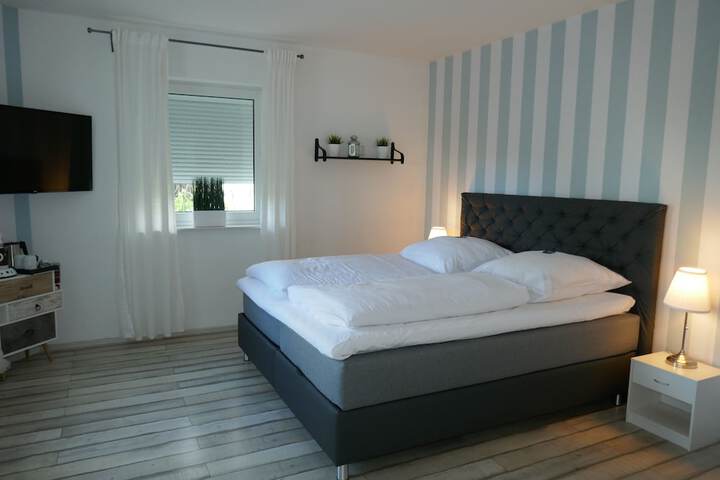 Room 13 of 52