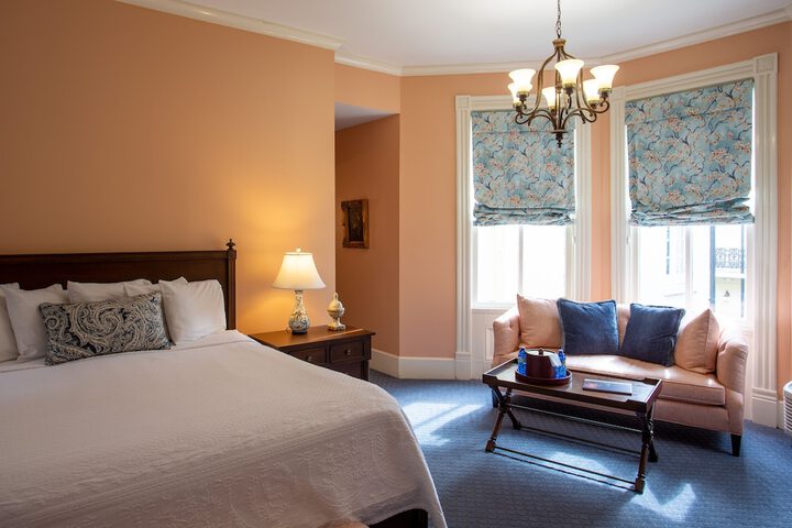 Room 45 of 166