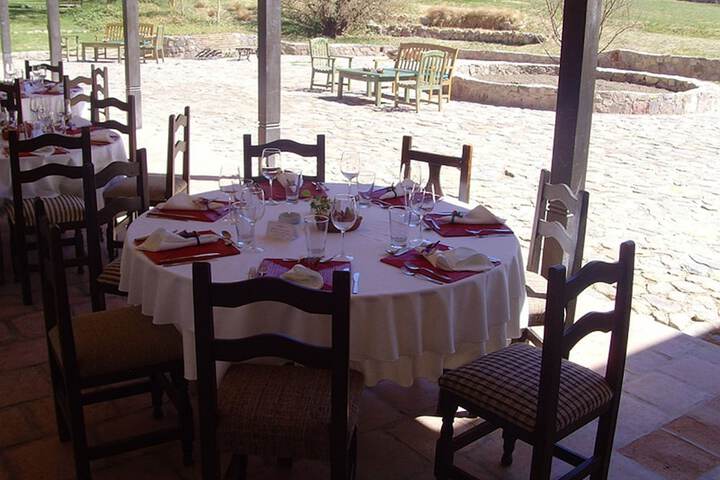 Dining 27 of 53
