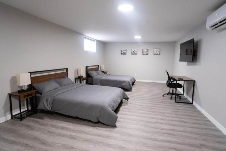 Room 4 of 29