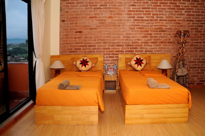 Room 3 of 25