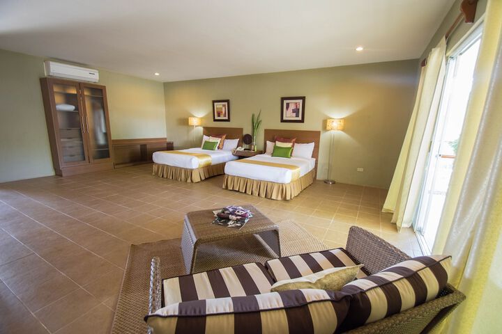 Room 3 of 49