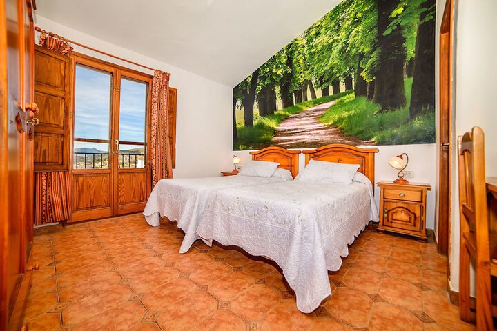 Room 21 of 28
