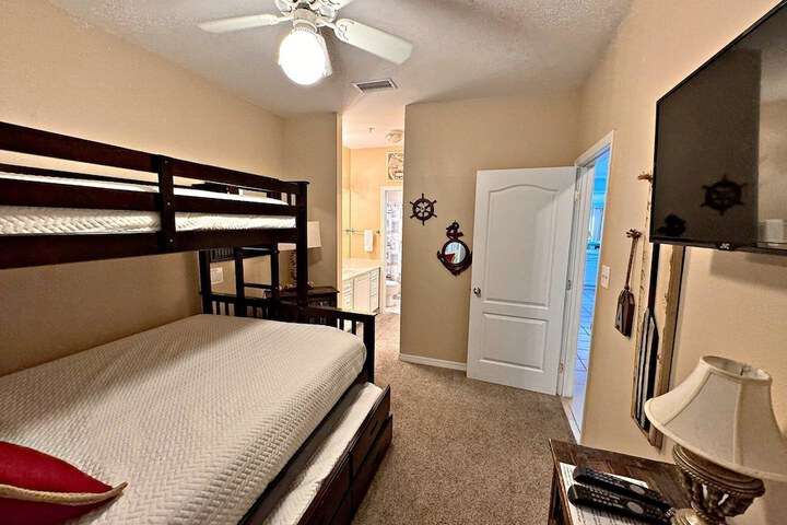 Room 42 of 90